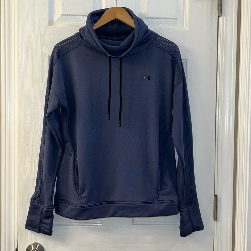 Under Armor Sweatshirt
